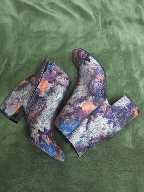 Zigi Soho Floral Brocade Ankle Boots in Purple, Blue & Orange